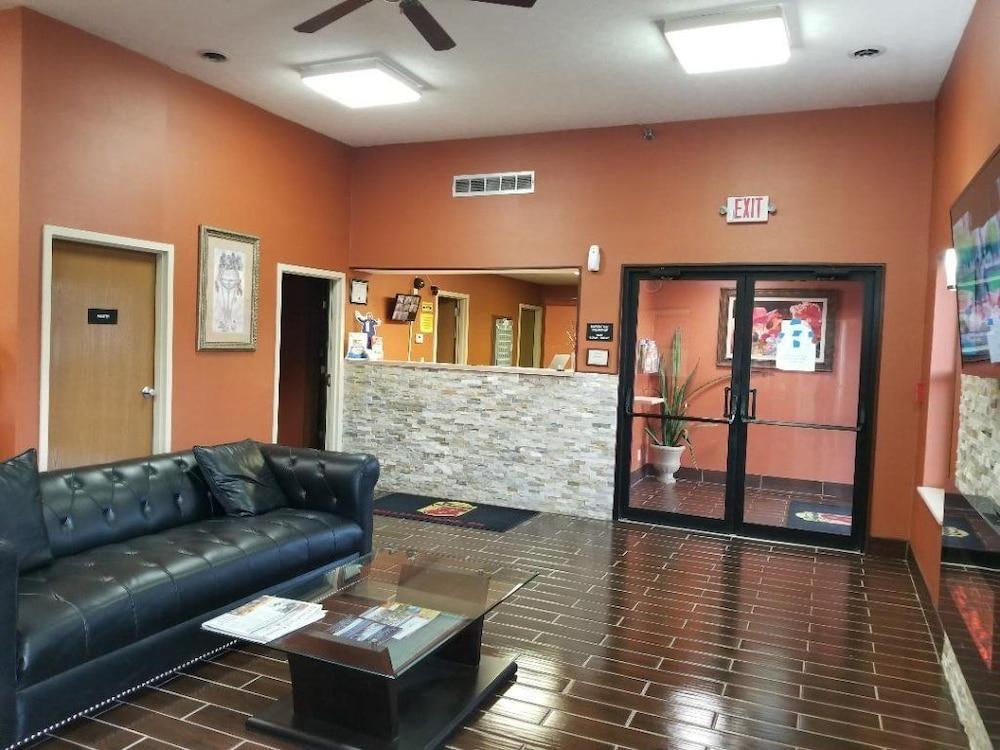 فندق سوبر 8 باي ويندام بيلفونتاين Bellefontaine المظهر الخارجي الصورة