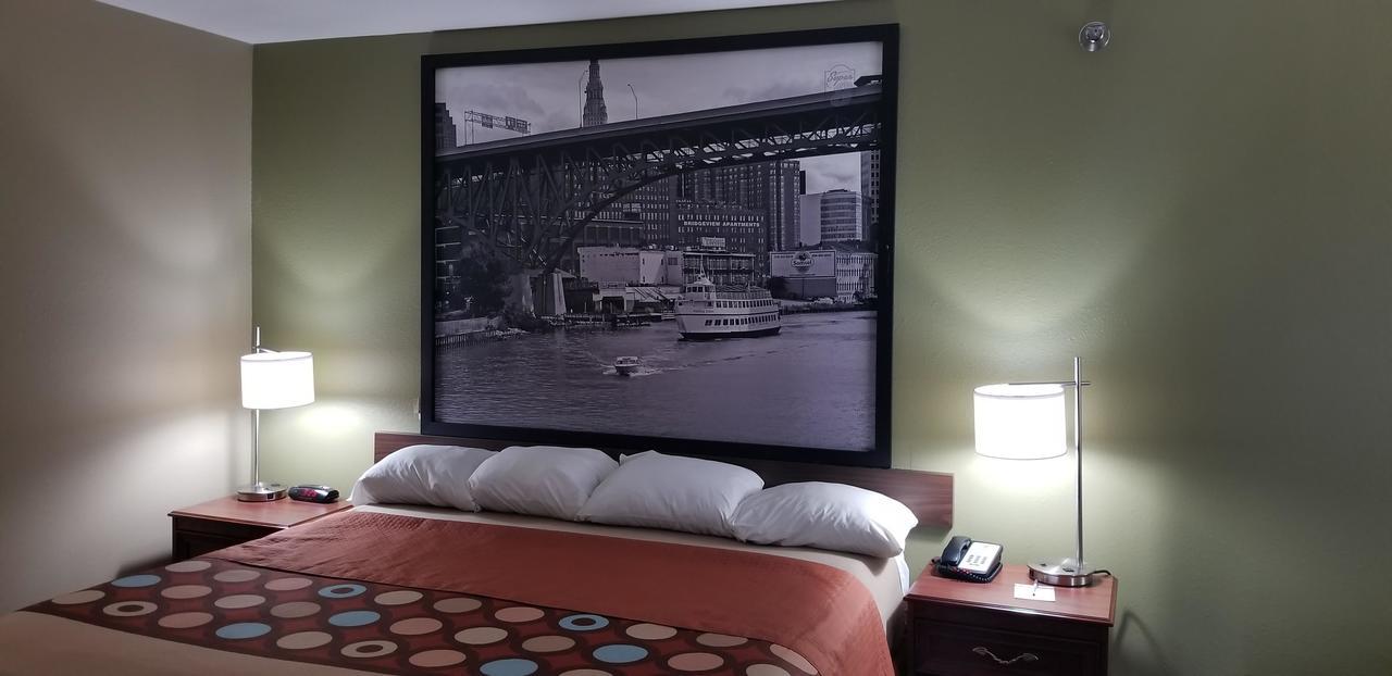 فندق سوبر 8 باي ويندام بيلفونتاين Bellefontaine المظهر الخارجي الصورة